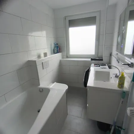 2 Og Deluxe Mit 3 Schlafzimmern Hauptbahnhof Und Zentrumsnah Oberhausen (North Rhine-Westphalia)