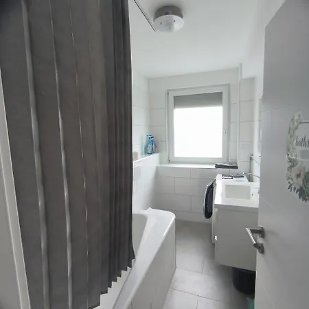 2 Og Deluxe Mit 3 Schlafzimmern Hauptbahnhof Und Zentrumsnah Appartement Oberhausen (North Rhine-Westphalia)